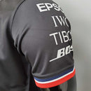 Camiseta Mercedes Tommy - Preta