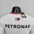 Camiseta Manga Longa Mercedes AMG PETRONAS Tommy Hilfiger (Branca)